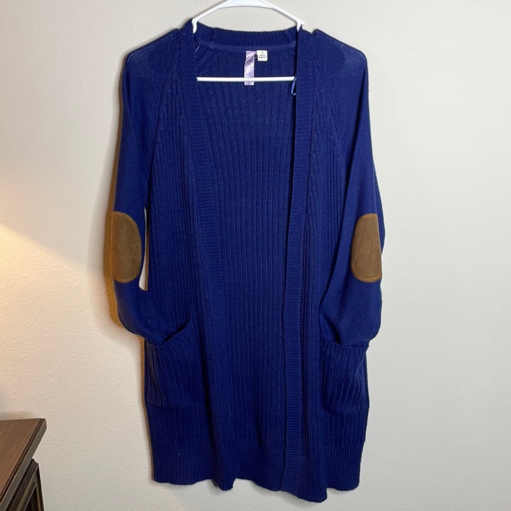 Long sleeve blue not cardigan with elbow pads
